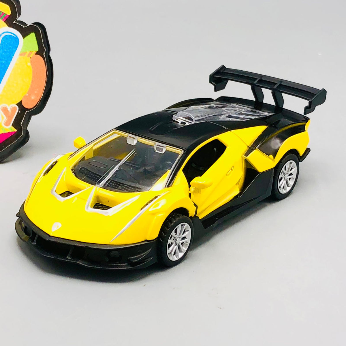 1:32 Diecast Metal Racing Car - Assortment