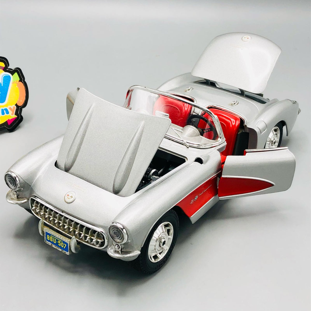 Bburago 1:18 Chevrolet Corvette 1957 - Without Box