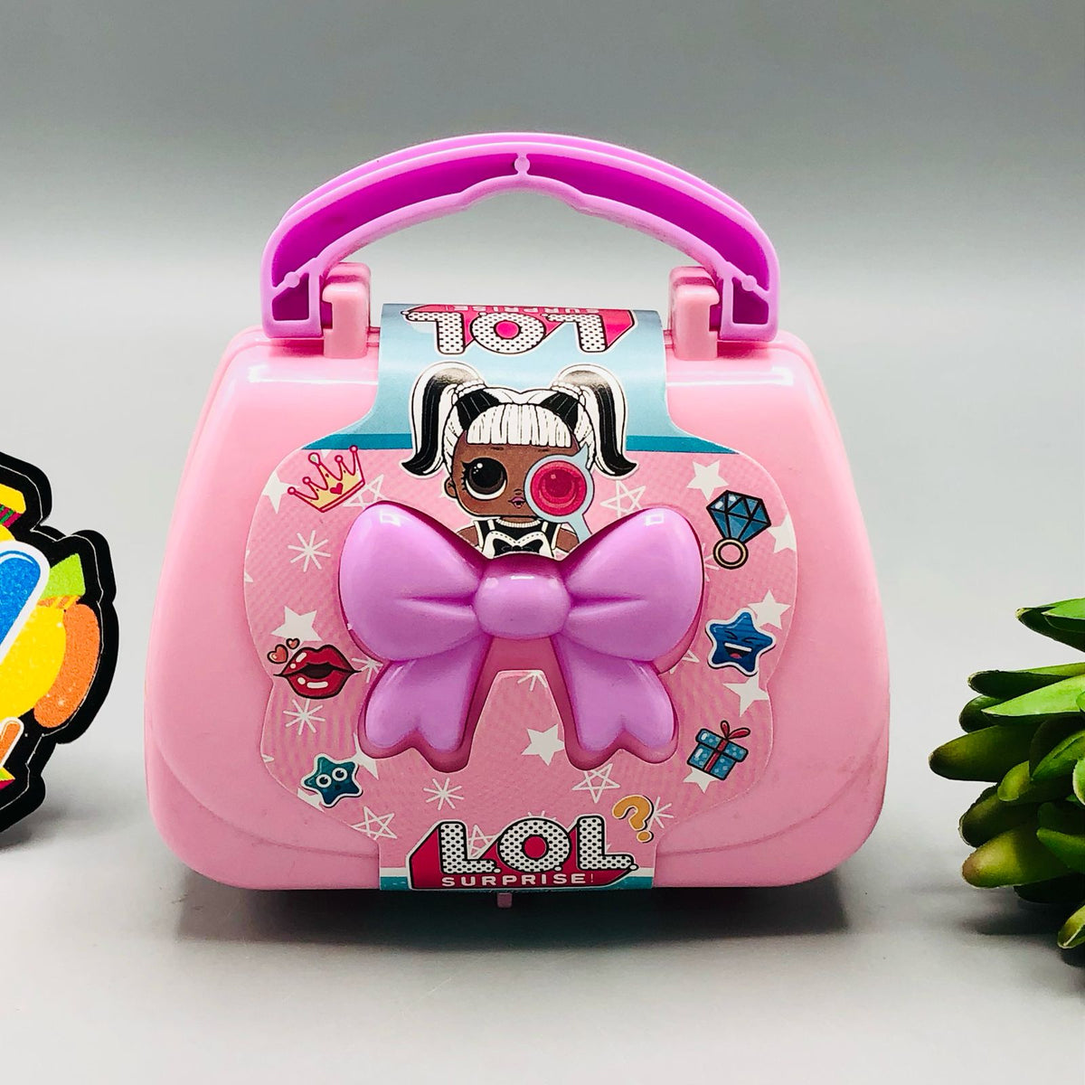 L.O.L Girls Surprise Fashion Purse Toy Set