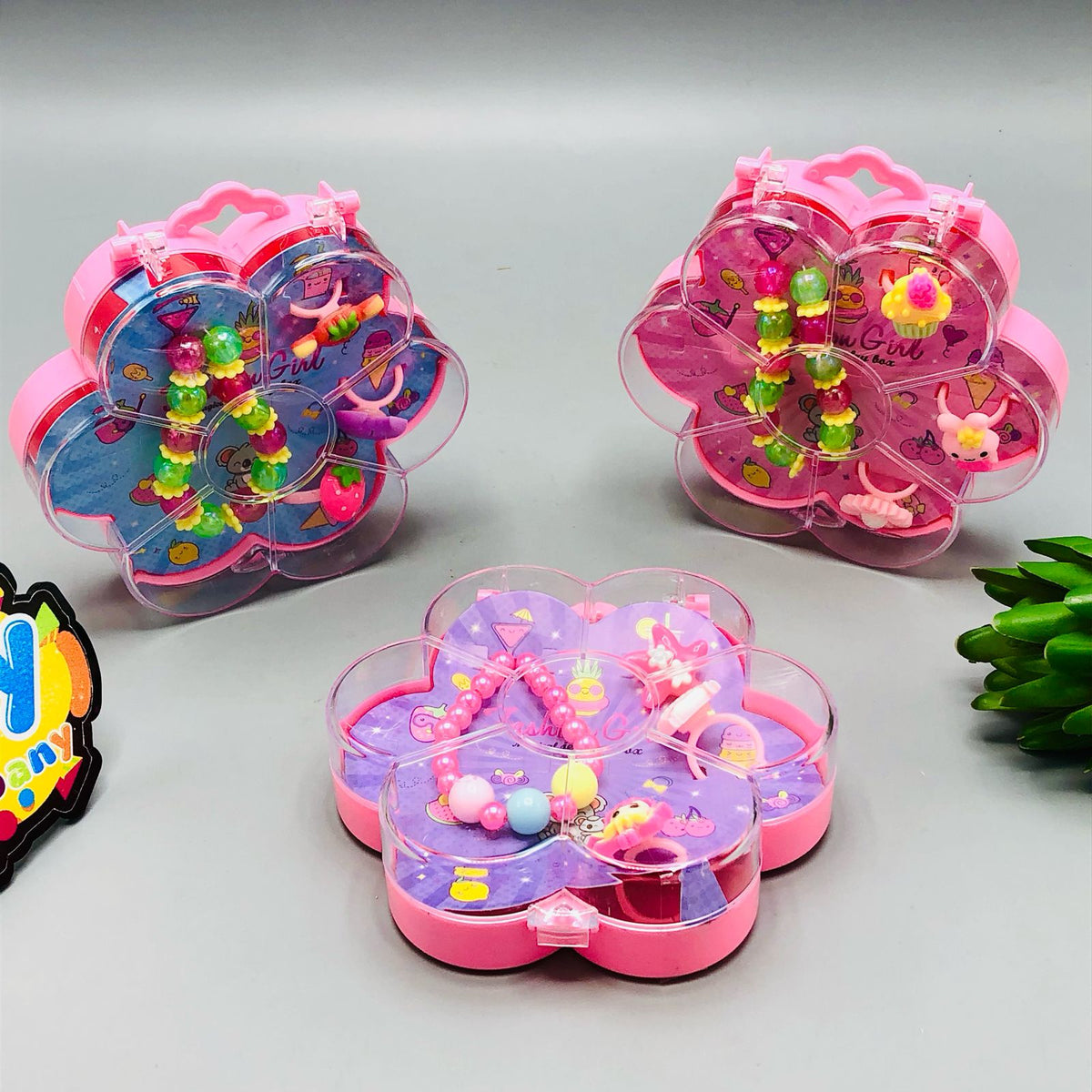 Transparent Design Fashion Girl Jewellery Box