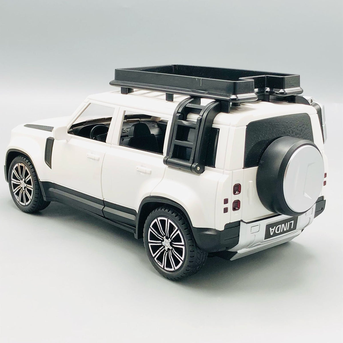 49MHz RC Land Rover Defender Off-Road Vehicle