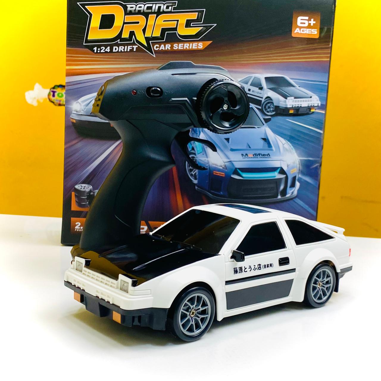 1:24 RC 2.4GHz Trueno 4WD Mini Drifting Car