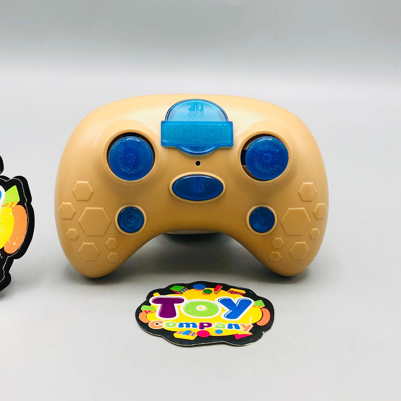 2.4GHz RC 1:10 Land Cruiser Racing Model With Smoke