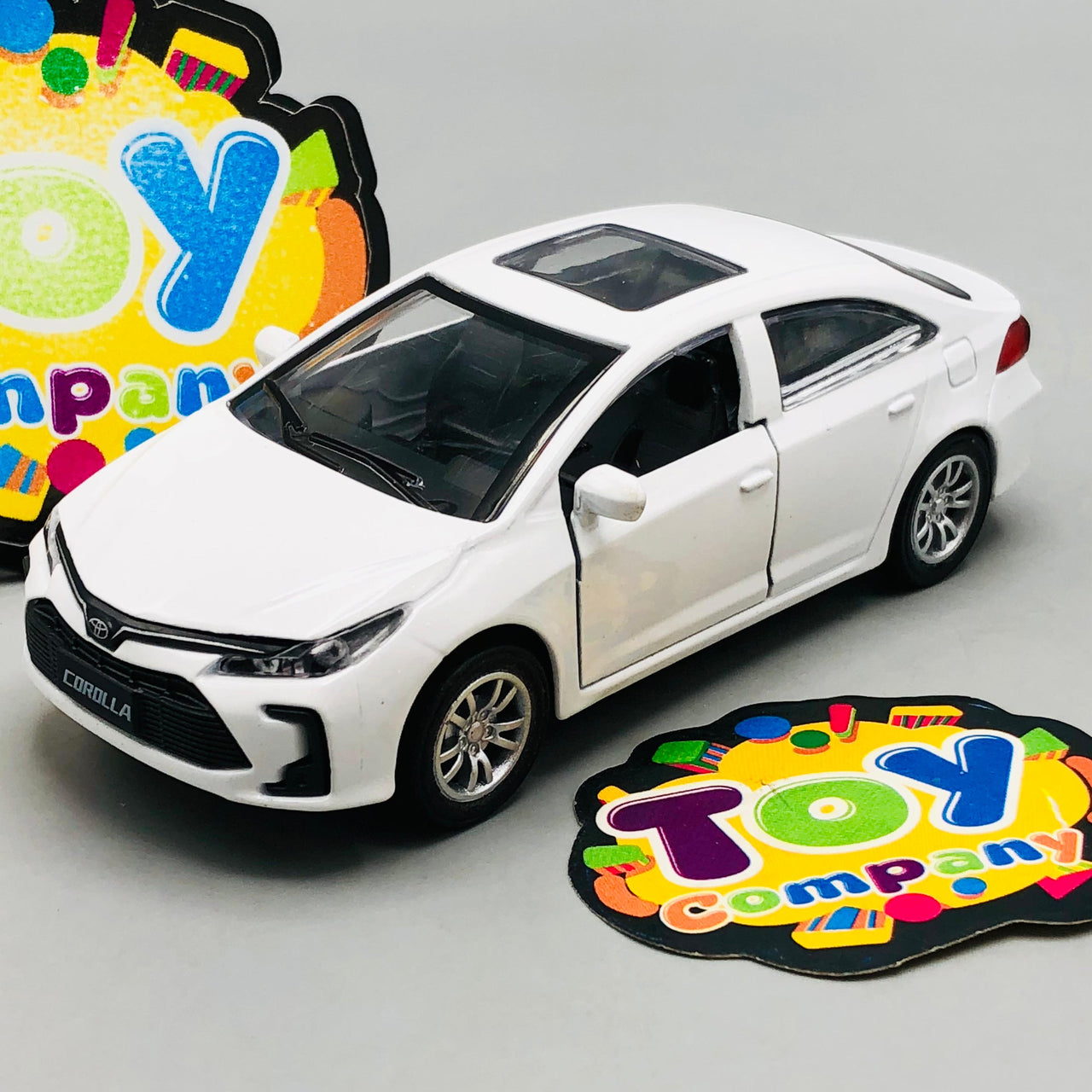 1:32 Diecast Toyota Corolla Car Model - 1Pc