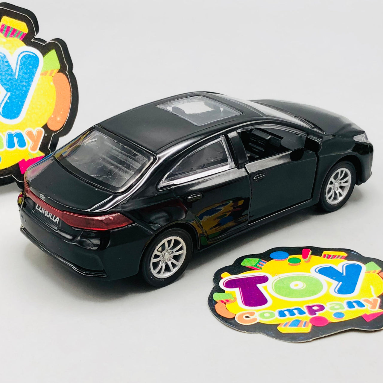 1:32 Diecast Toyota Corolla Car Model - 1Pc