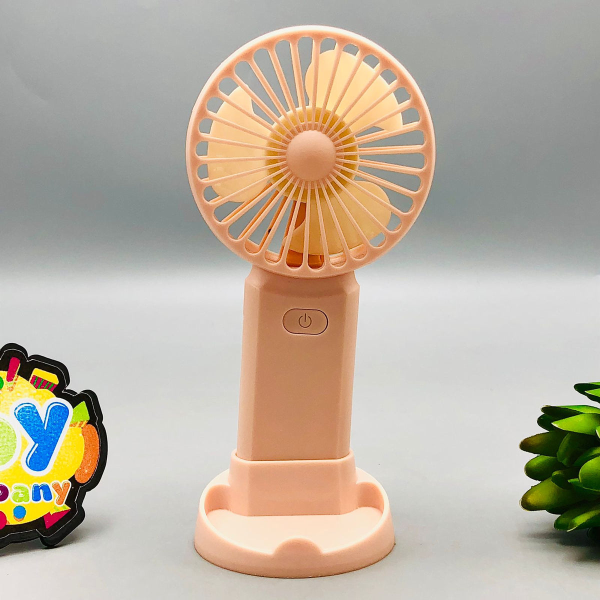 L8 Rechargeable Three Speed Wind Mini Fan