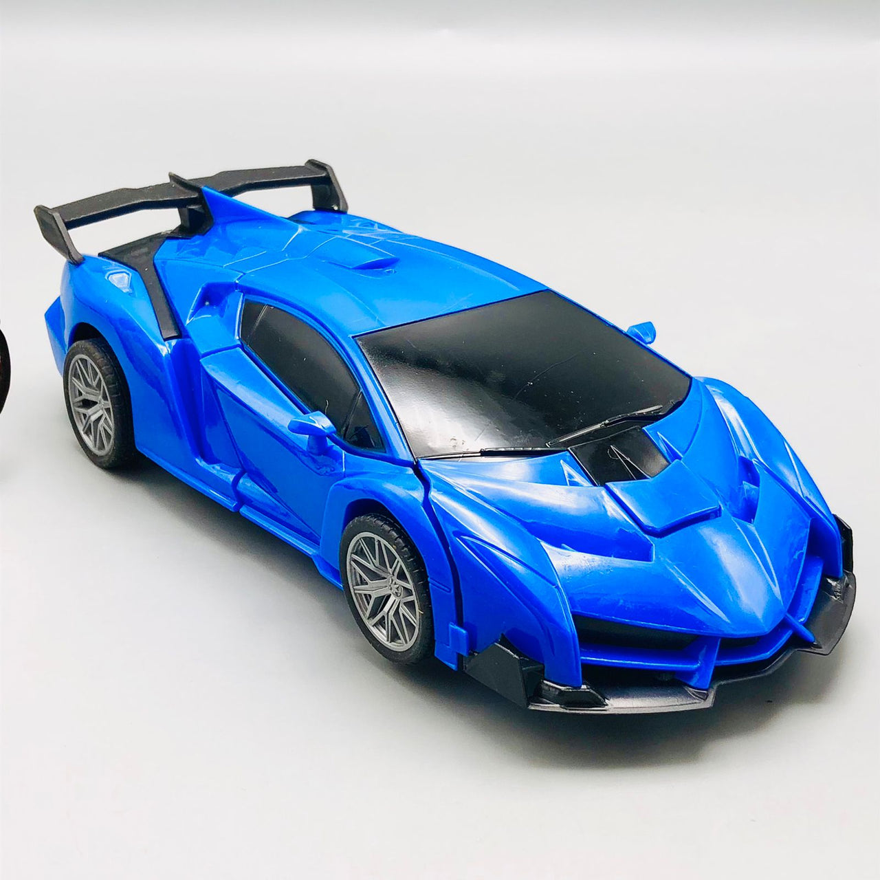 1:18 RC Deformation Dancing Robotic Car
