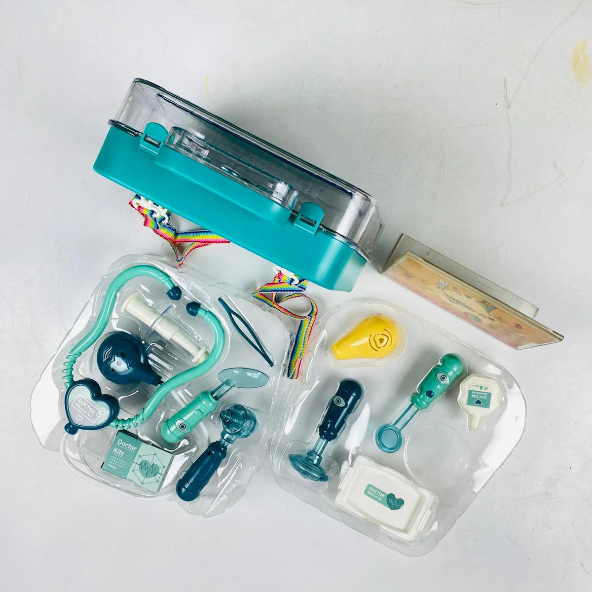 13Pcs Kids Pretend Play Doctor Kit With Acrylic Box - Green