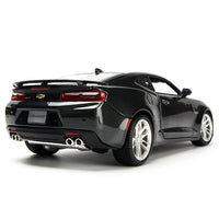 Maisto 1:18 Diecast Chevrolet Camaro 50th Anniversary 2017