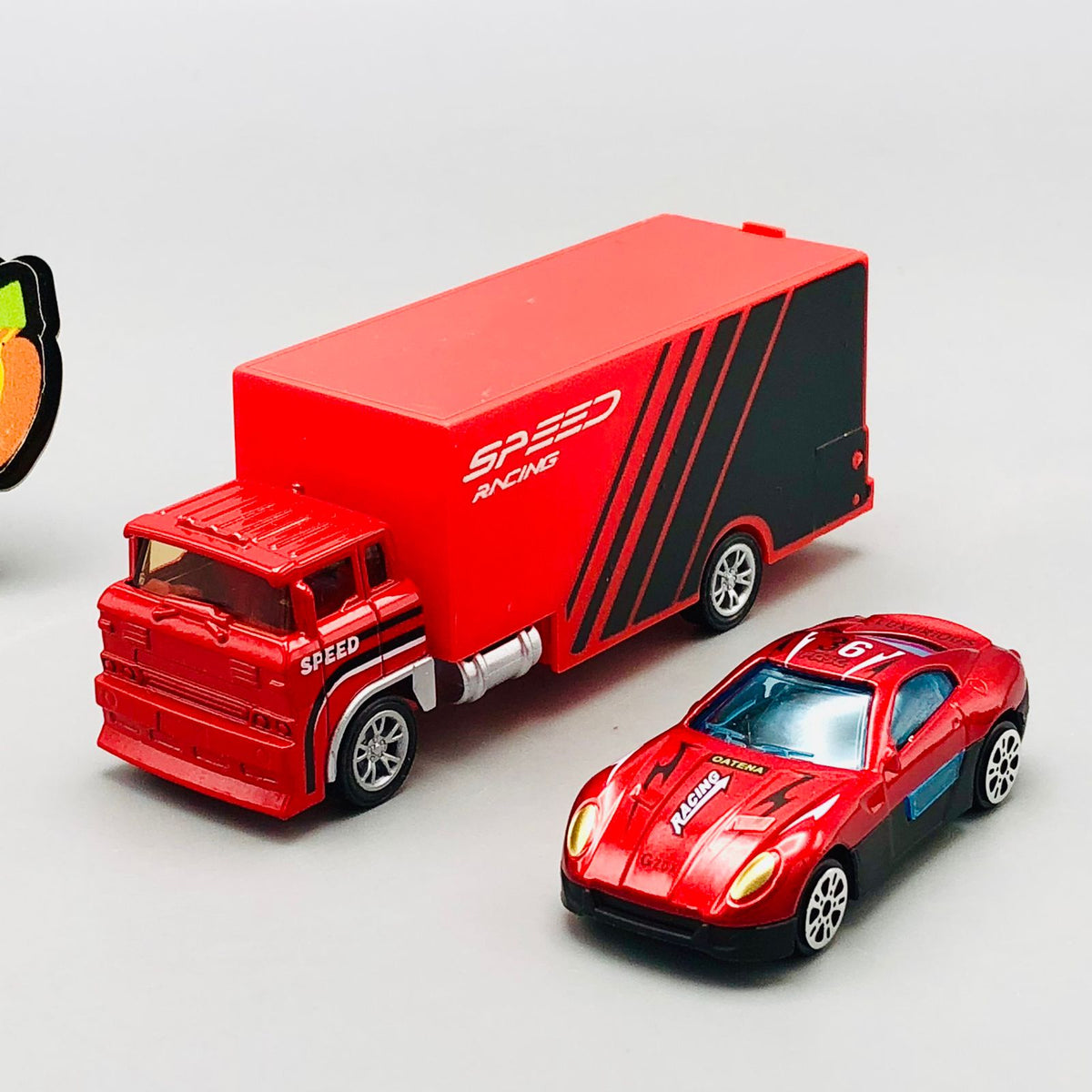 Hot Wheel Diecast Car With Trailer - 6Pcs