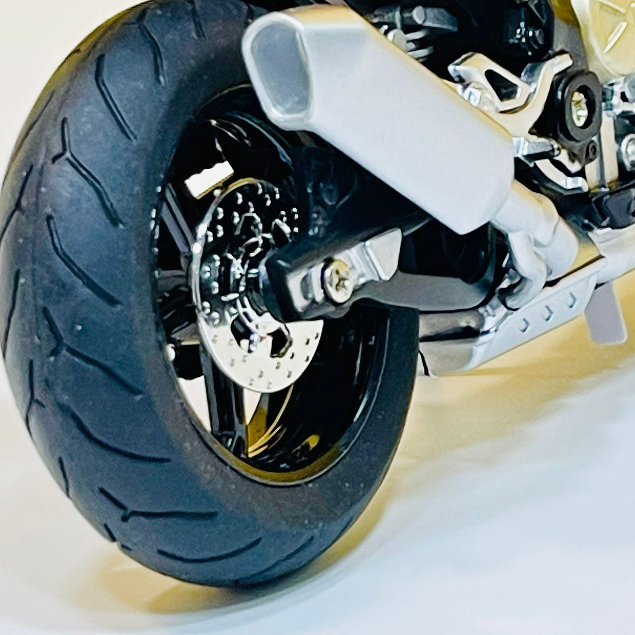 1:12 Diecast Metal Kawasaki Ninja H2R