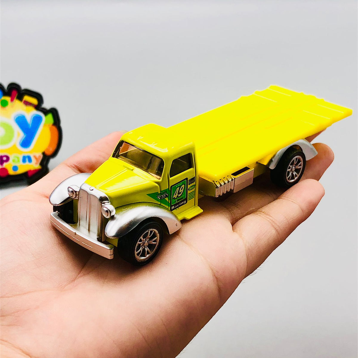 Hot Wheel Diecast Car With Trailer - 6Pcs