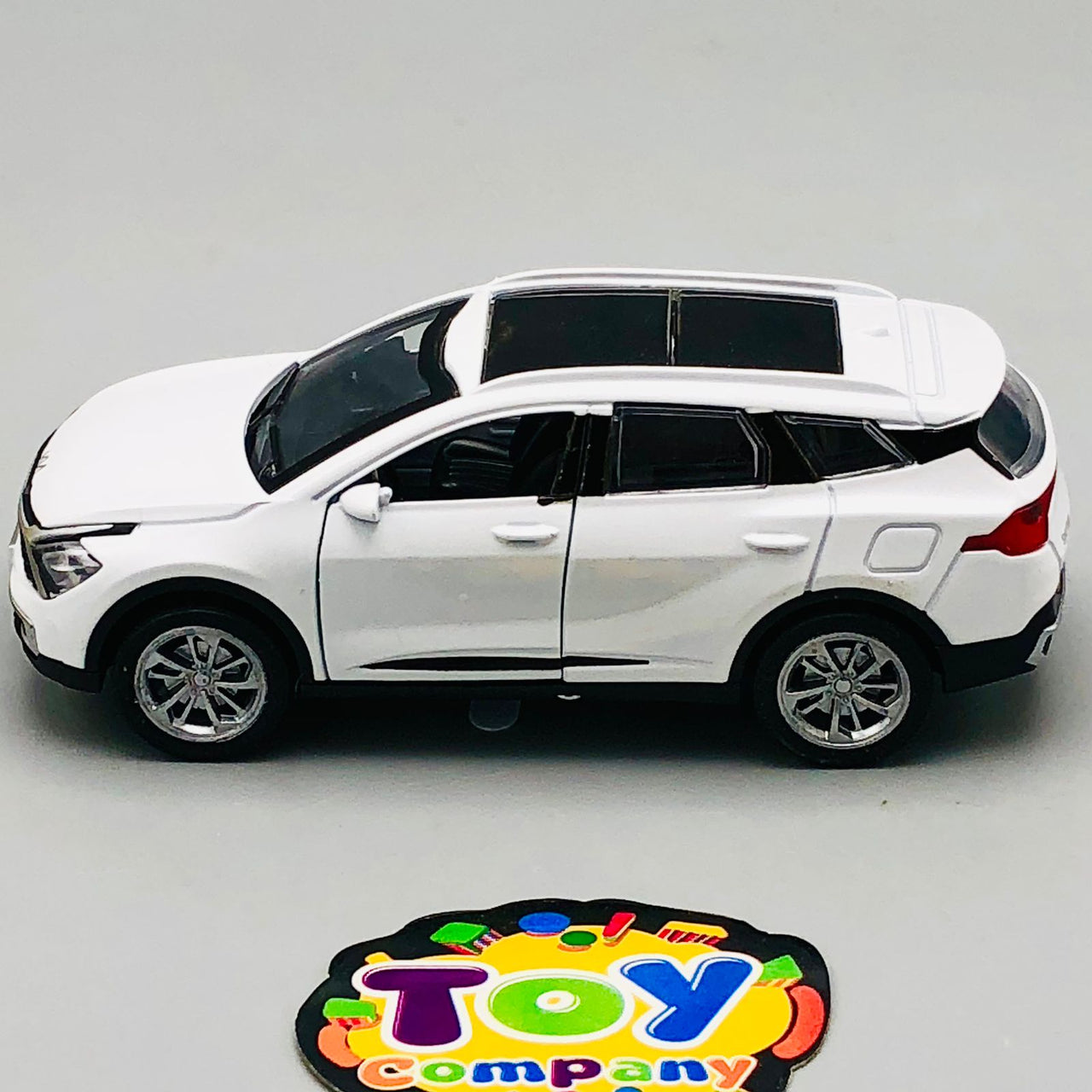 1:36 Diecast KIA Sportage Latest Model Car