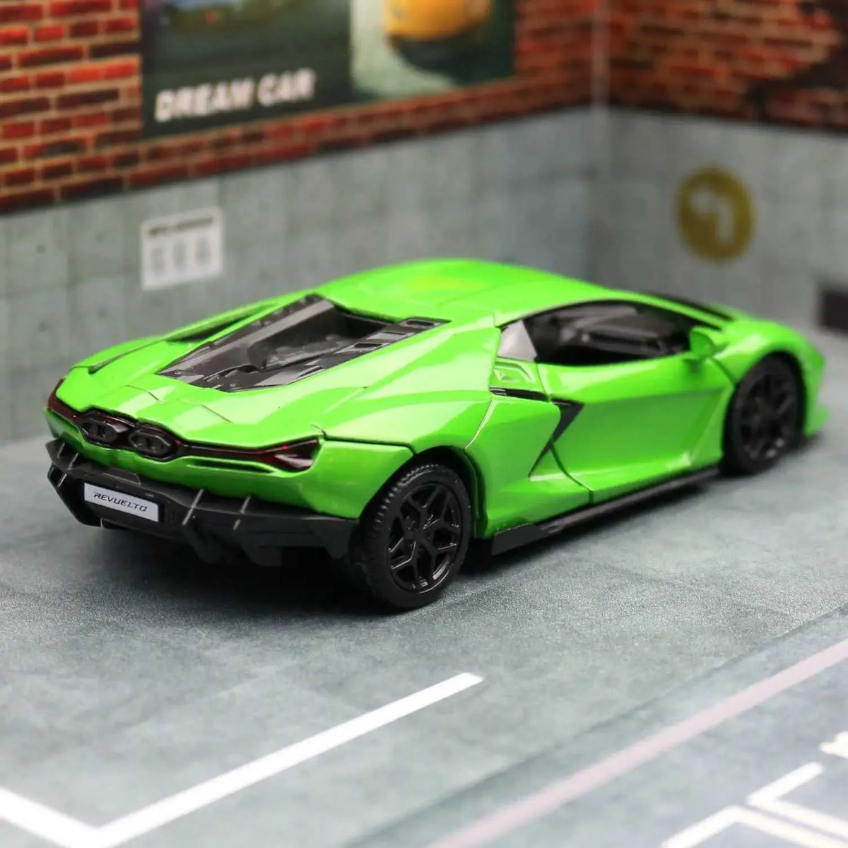 1:38 Kinsmart Lamborghini Revuelto Model