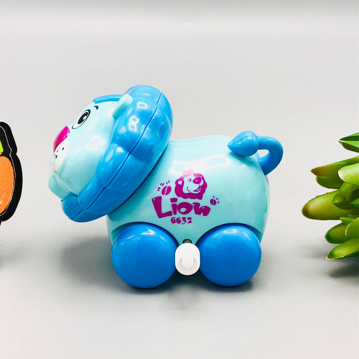 1Pc Wind-up Cute Little Lion Toy