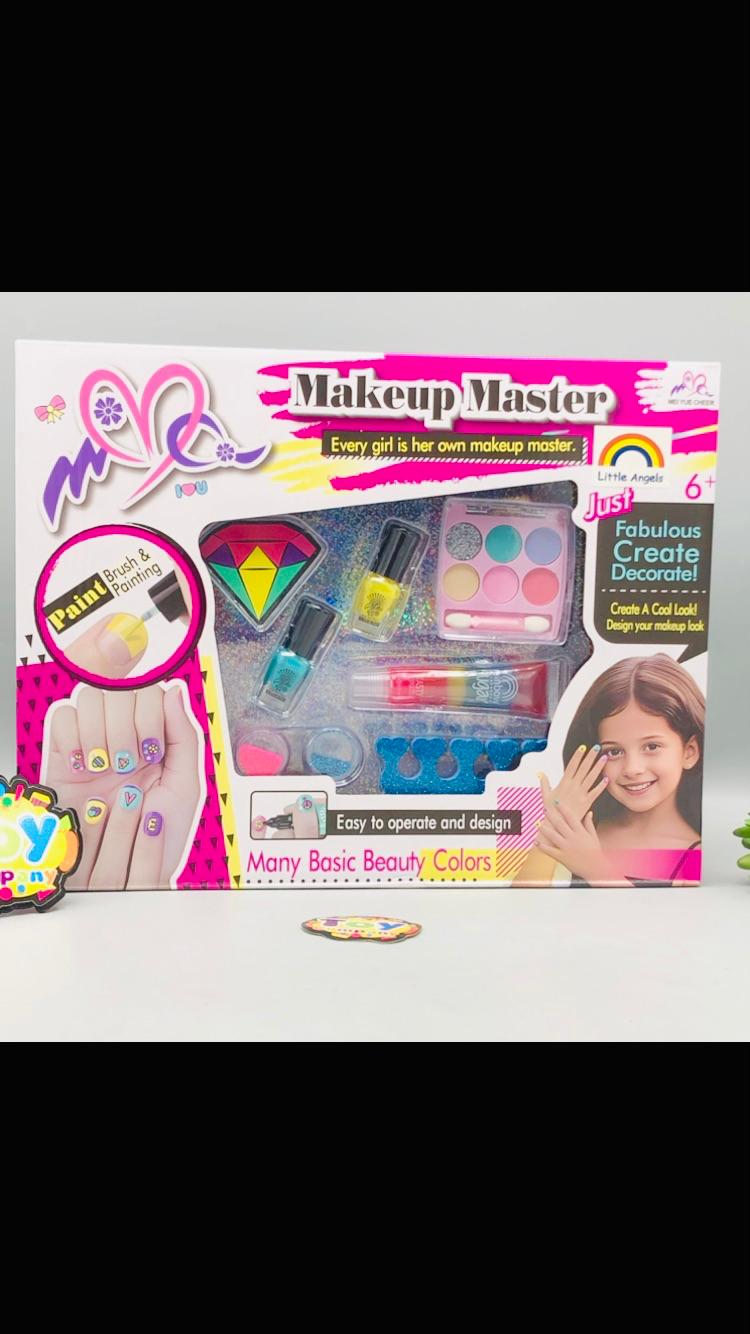 8Pcs Girls Realistic Makeup Art Kit
