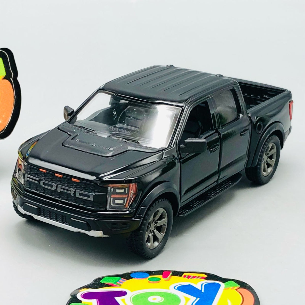 1:46 Kinsmart 2022 Ford Raptor F-150 Model