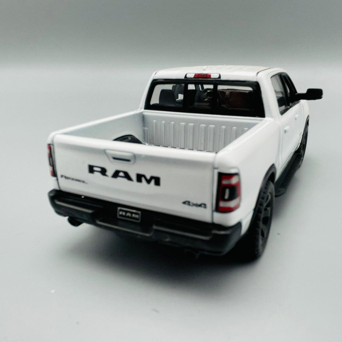 Kinsmart 2019 Dodge RAM 1500