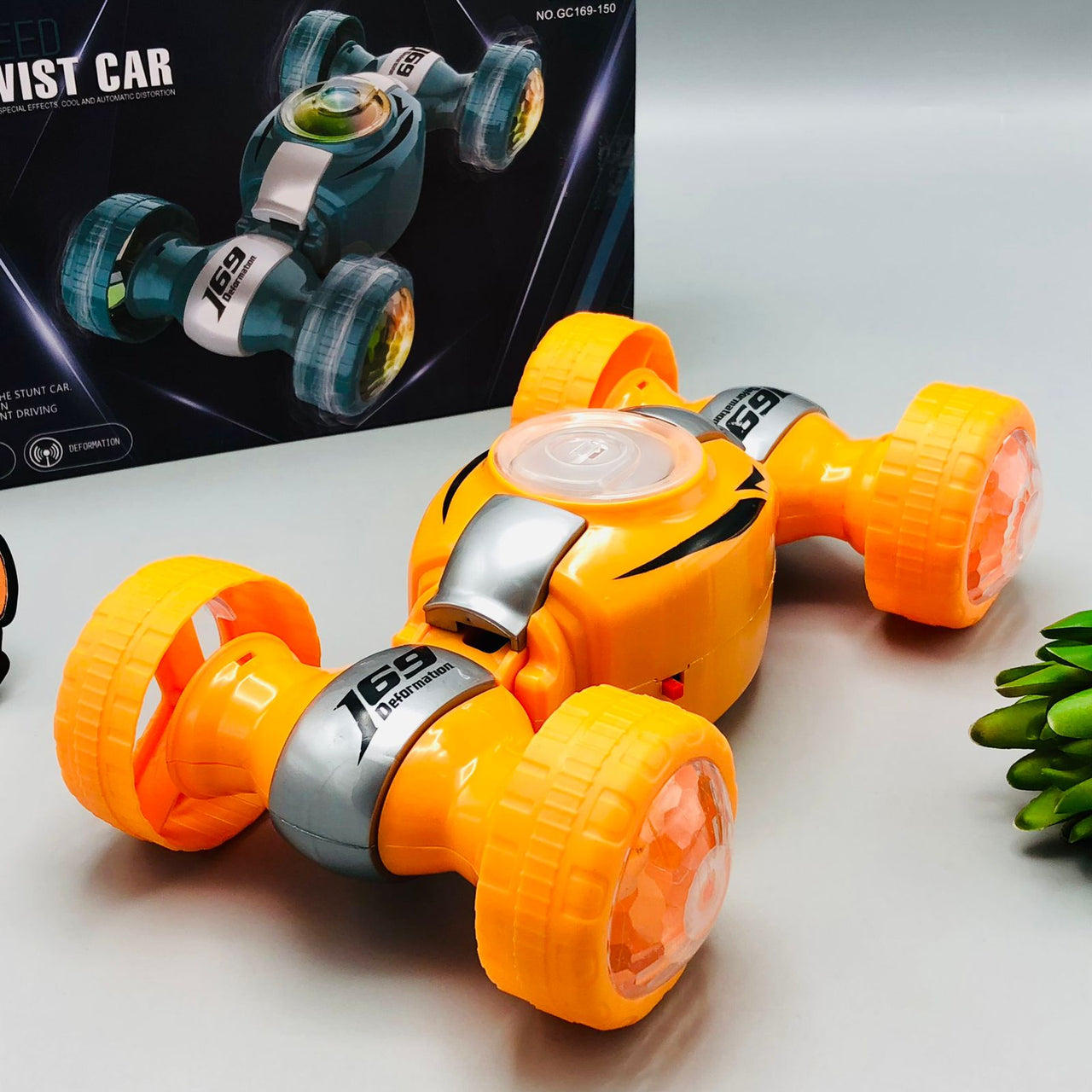 Automatic Deformation Speed Twist Car With Lights