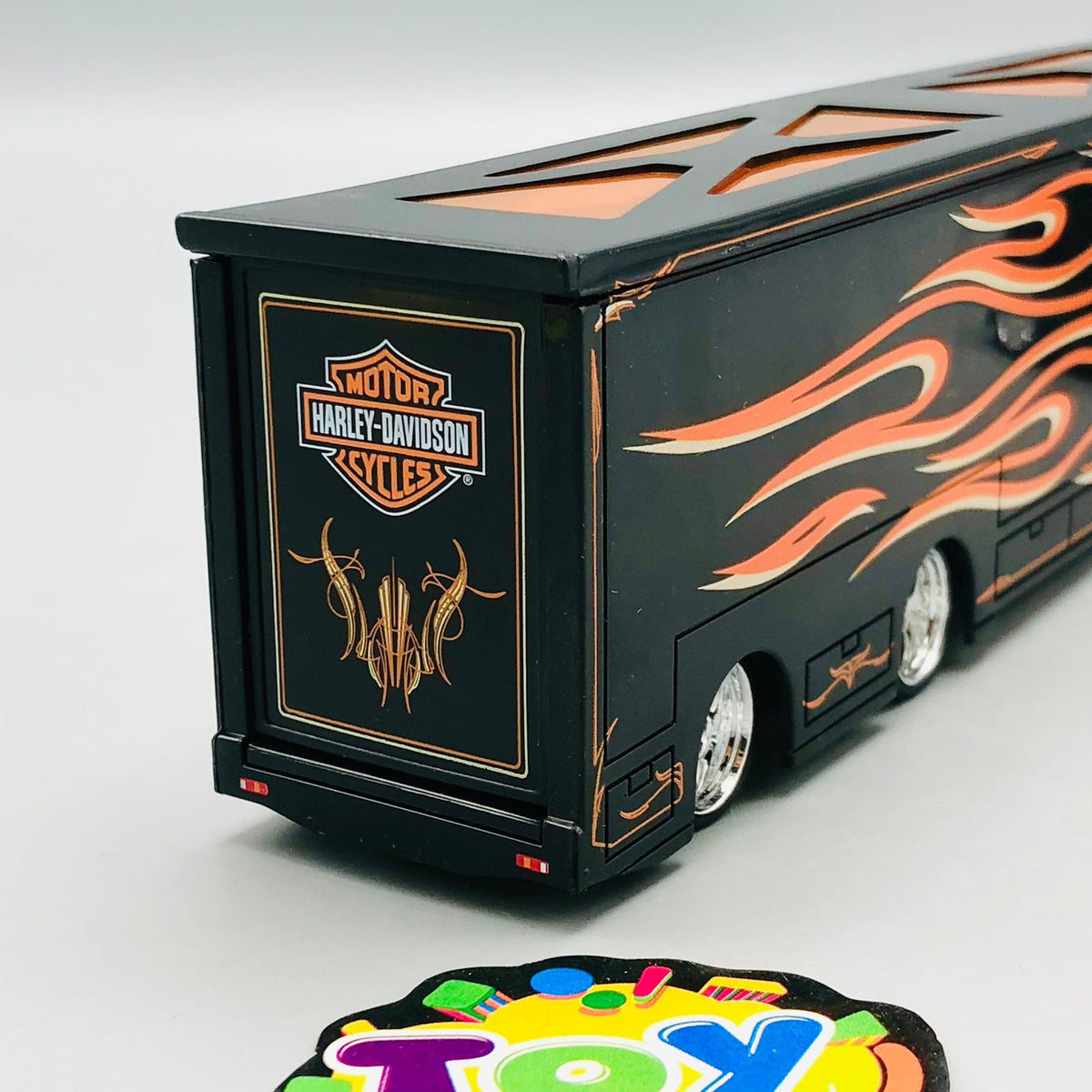 Maisto 1:64 Harley Davidson Long Hauler - Black