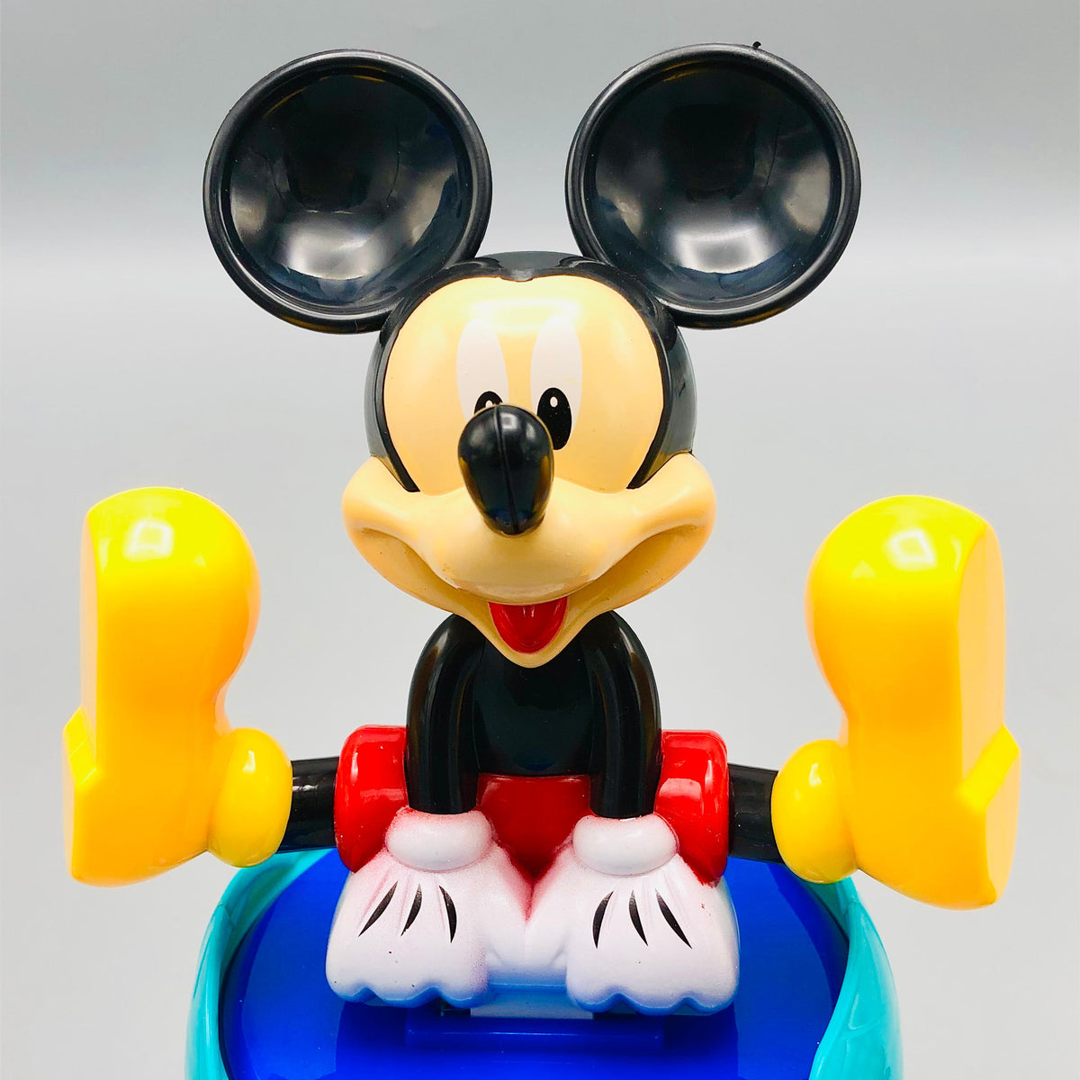 Battery Operated 3D Lighting Cartoon Egg Toy With Sound
