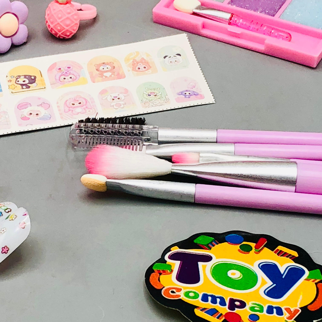 16Pcs Realistic Fantasy Themed Makeup Set