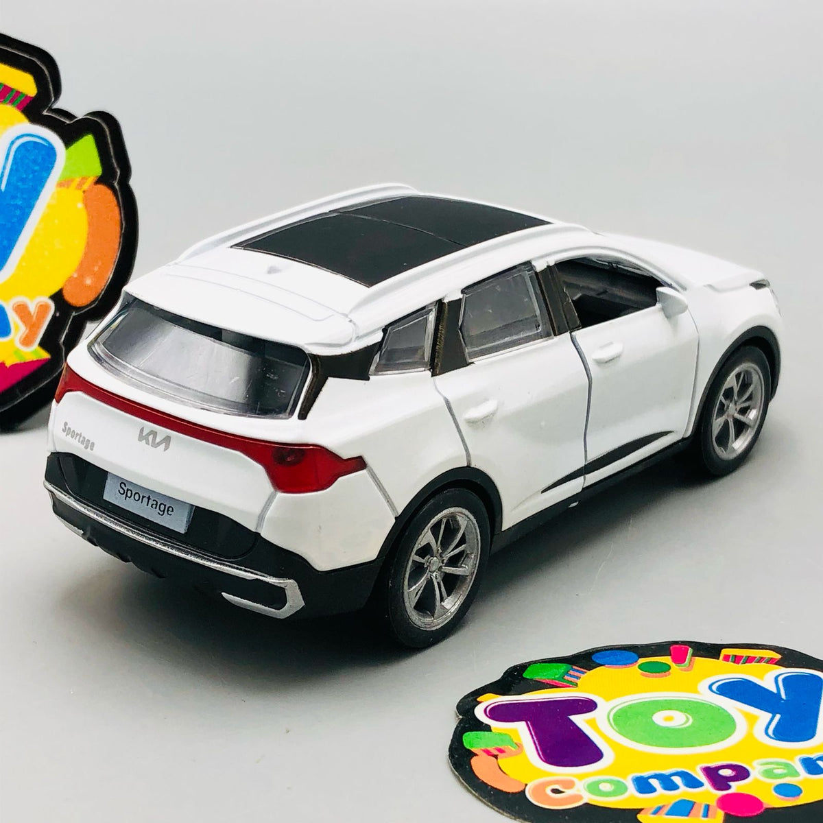 1:36 Diecast KIA Sportage Latest Model Car - Minor Fault