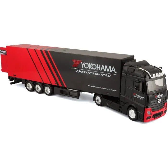 1:43 Bburago Street Fire Yokohama Hauler with Trailer