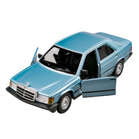 Bburago 1:24 Diecast Mercedes Benz 190E - Blue