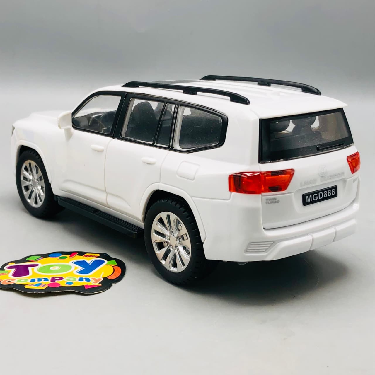 1Pc ABS Toyota Land Cruiser Model With Light & Sound