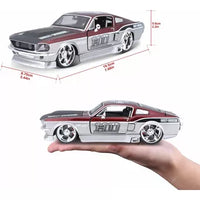 Maisto 1:24 Harley Davidson 1967 Ford Mustang GT