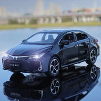 1:32 Diecast Toyota Corolla Hybrid Model Car