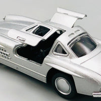 1:32 Diecast Mercedes Benz Luxury Model Car
