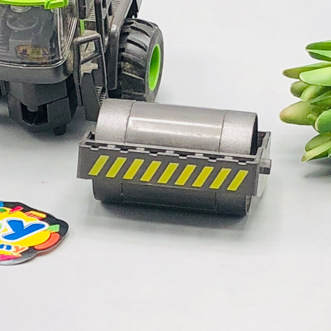 Diecast Engineering Truck - Major Fault