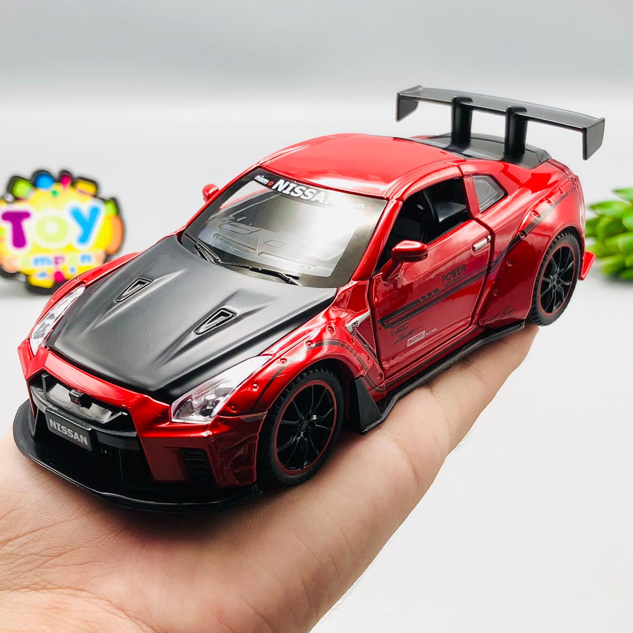 1:32 Diecast Nissan GTR R35 Model Car