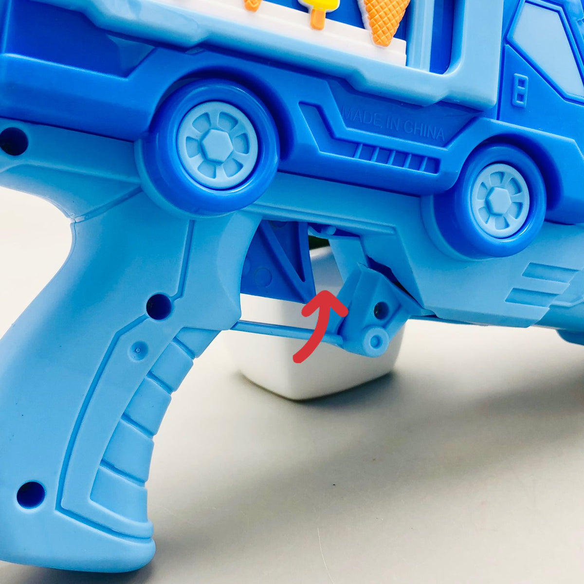 Manual Ice Cream Model Water Gun - Minor Fault