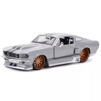 Maisto 1/24 Classic Muscle 1967 Ford Mustang