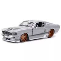 Thumbnail for Maisto 1/24 Classic Muscle 1967 Ford Mustang