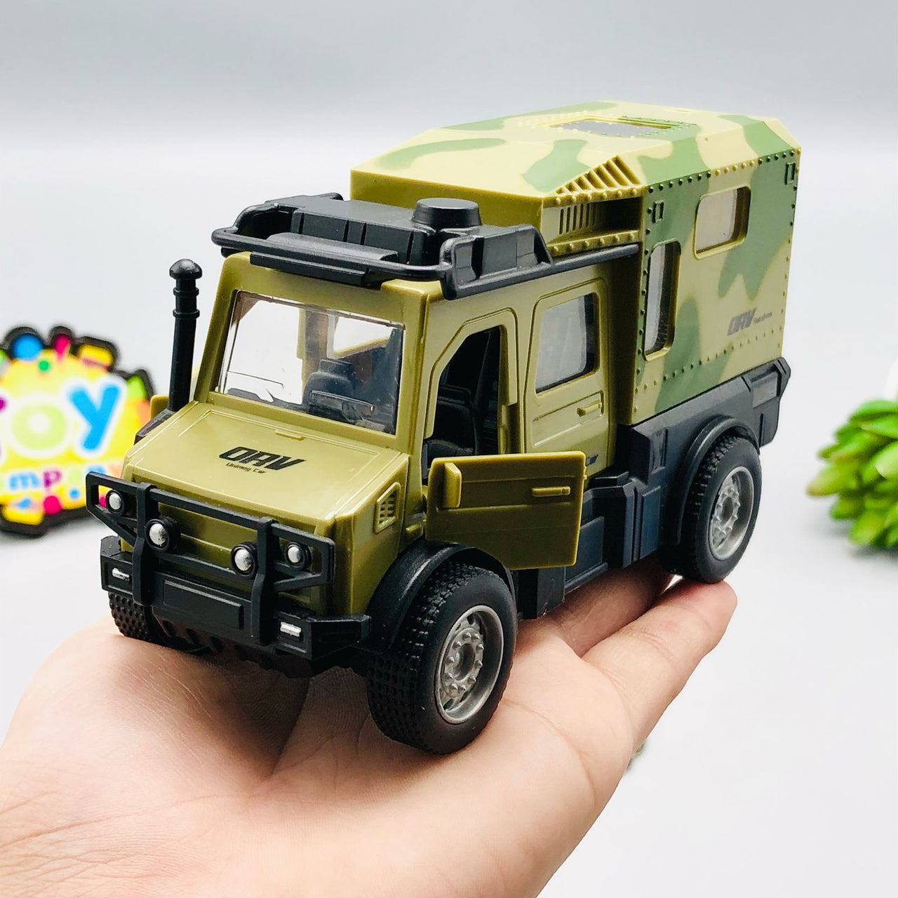 1Pc Inertial Military Truck Toy