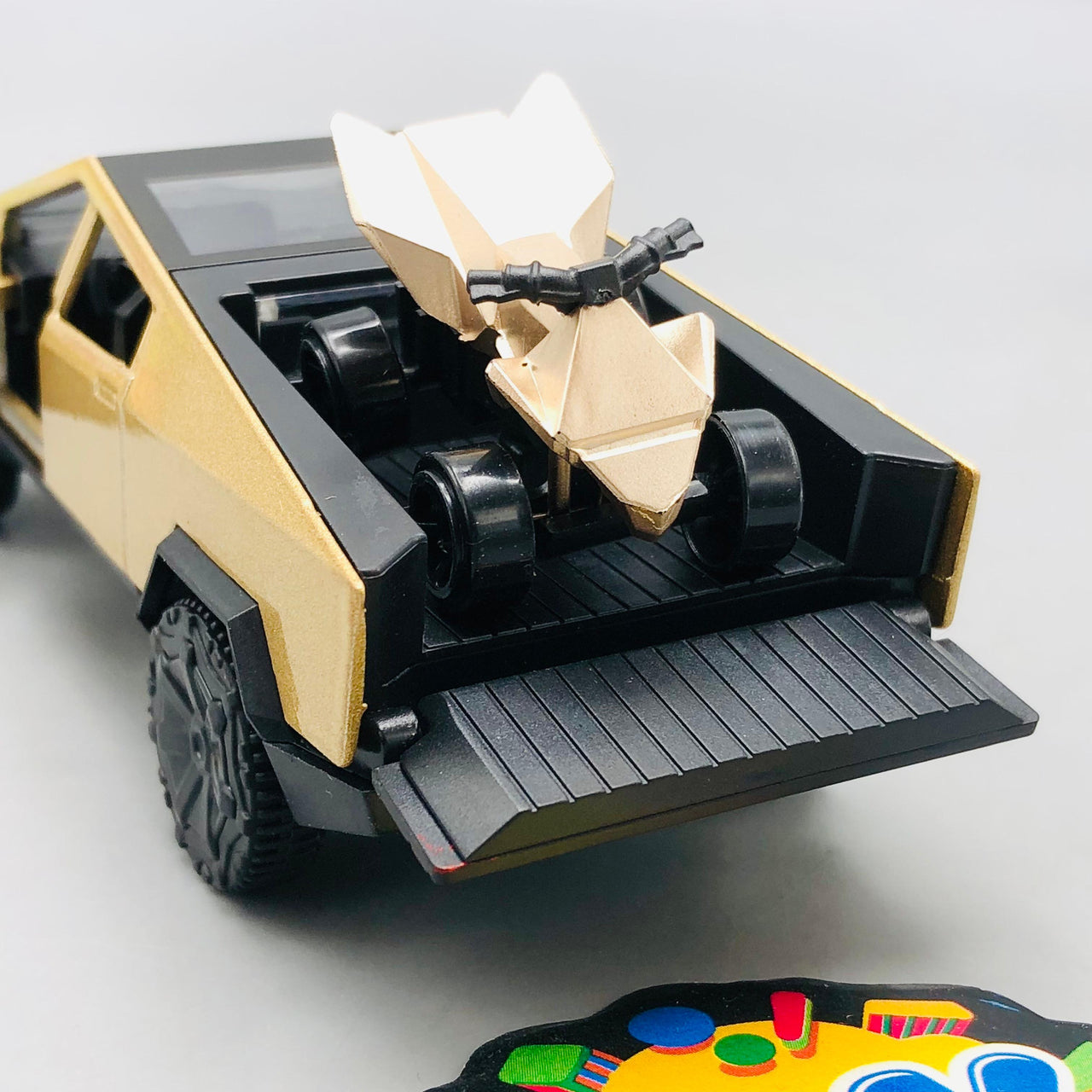 Mini Diecast Tesla Pickup Truck With Bike - 1Pc