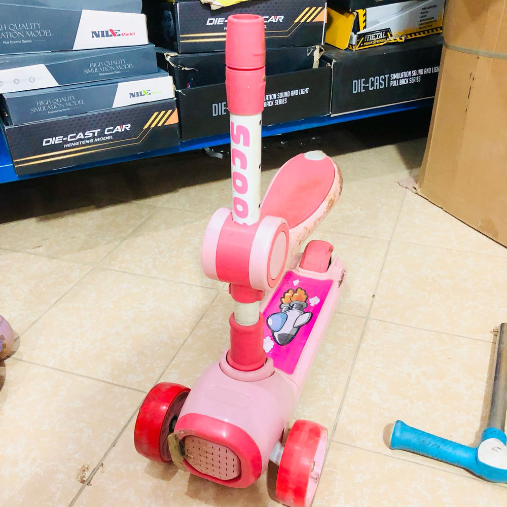 Pink Kids Scooter Without Handle - Major Fault