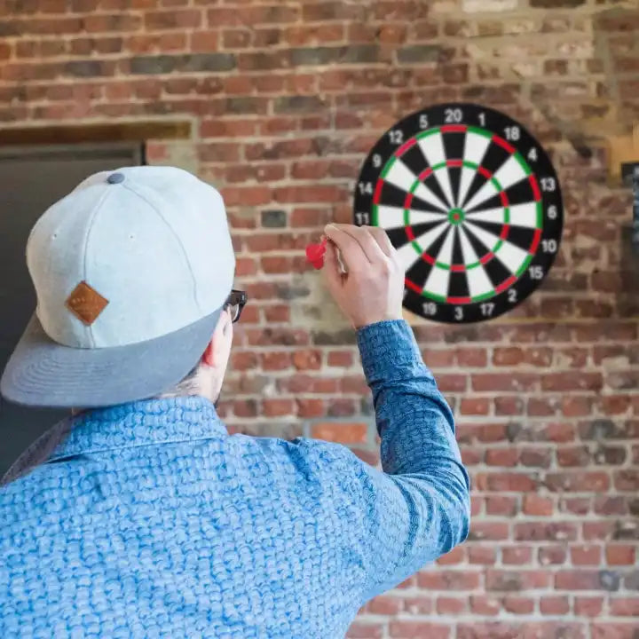Magnetic Dartboard Game With 6 Darts