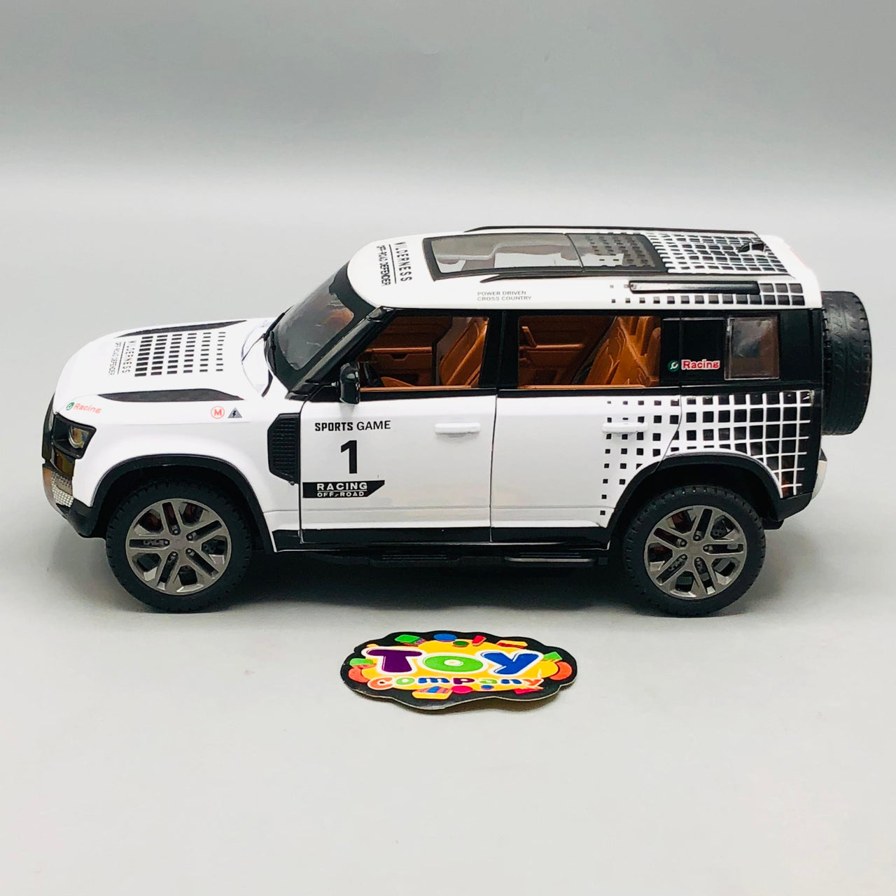 1:22 RC Diecast Wilderness Defender Model Car With Smoke