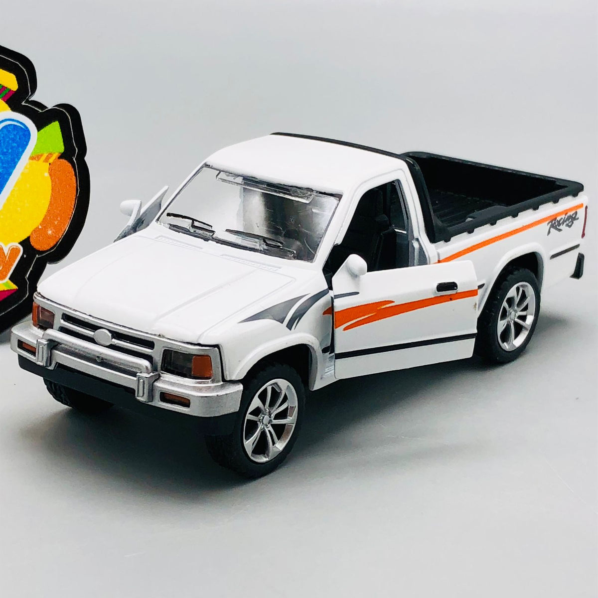 1:36 1992 Toyota Pickup Truck