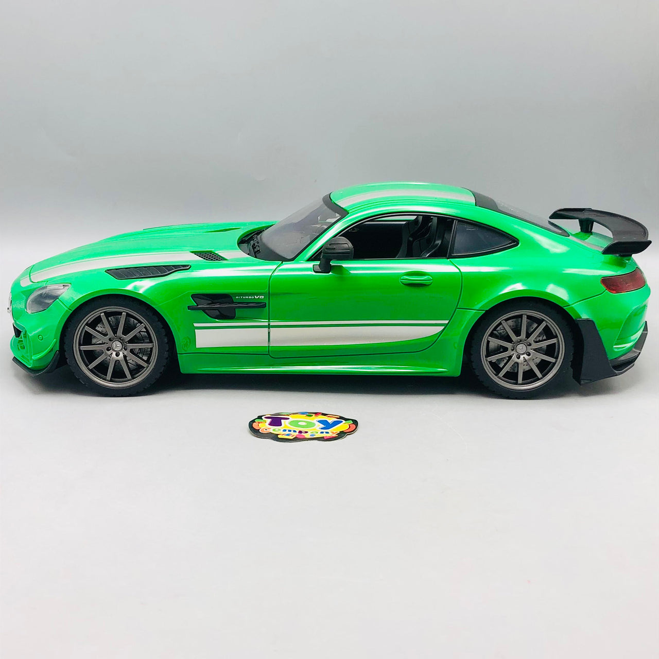 2.4GHz 1:12 RC Mercedes AMG GTR Pro Model