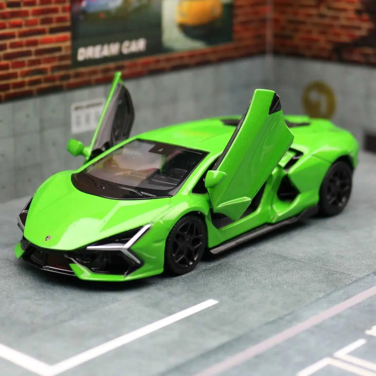 1:38 Kinsmart Lamborghini Revuelto Model