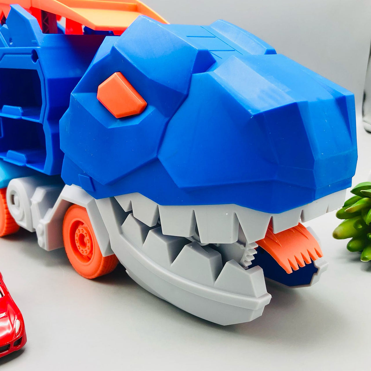 2in1 Foldable Dinosaur Transport Truck With 2Pcs Alloy Cars - Damaged