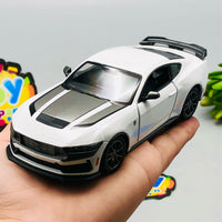1:38 Kinsmart 2024 Ford Mustang Dark Horse