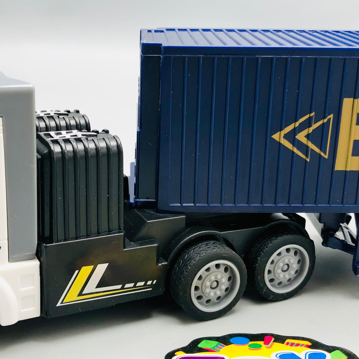 1:48 RC 27MHz Transport Truck