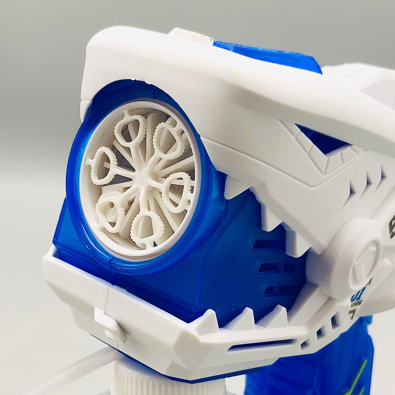 6 Holes Mini Shark Colorful Bubble Gun